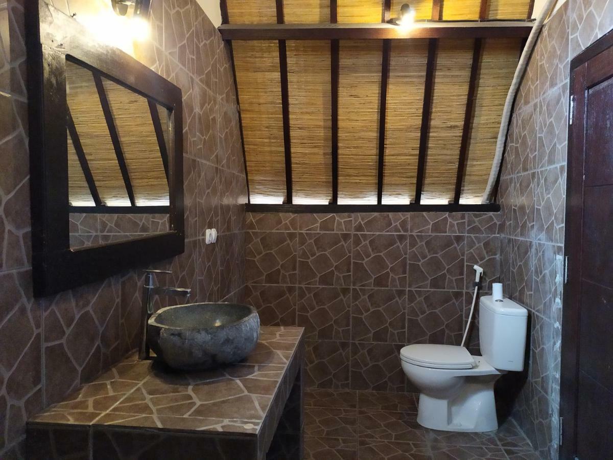 Kusuka Bungalow Gili Trawangan Exterior foto
